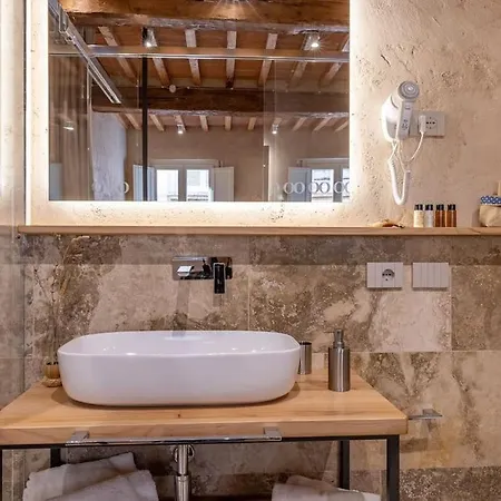 Truffle House Tuscany Tuber Aestivium Vitt * Montepulciano Stazione
